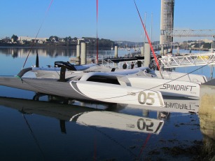 Mise à l'eau du MOD70 N°05 Spindrift racing.